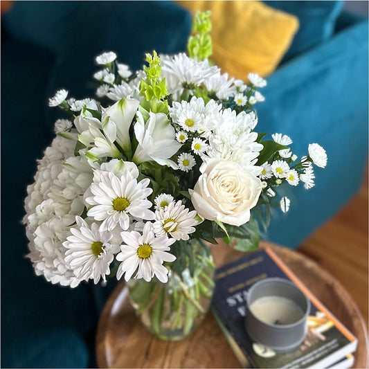 Classic Ivory – A Florist Original – Palette Flower, Austin TX